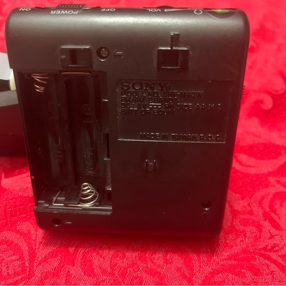Vintage Sony Walkman SRF-M40W AM/FM Walkman Radio - Tested & Working - Picture 4 of 5